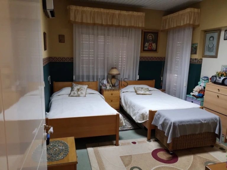 330m² House for Sale in Aglantzia, Nicosia District