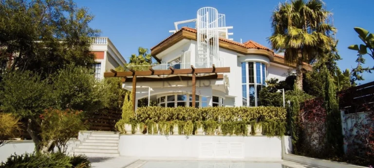 5 Bedroom House for Sale in Pyrgos Lemesou, Limassol District