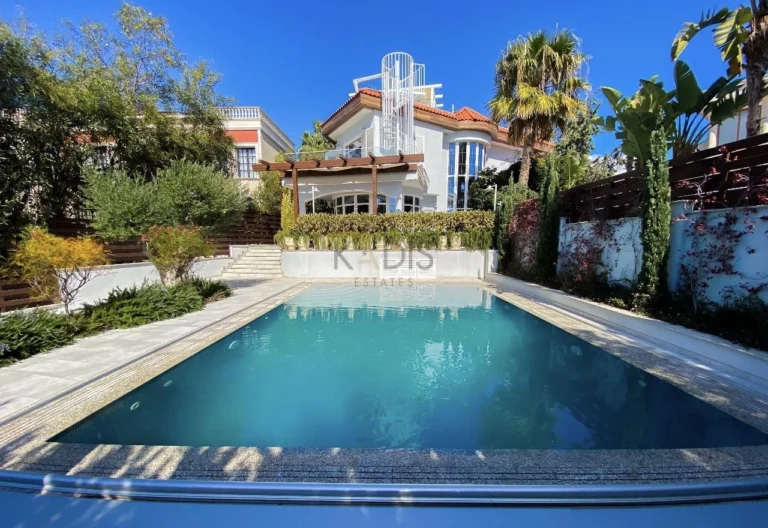 5 Bedroom House for Sale in Pyrgos Lemesou, Limassol District