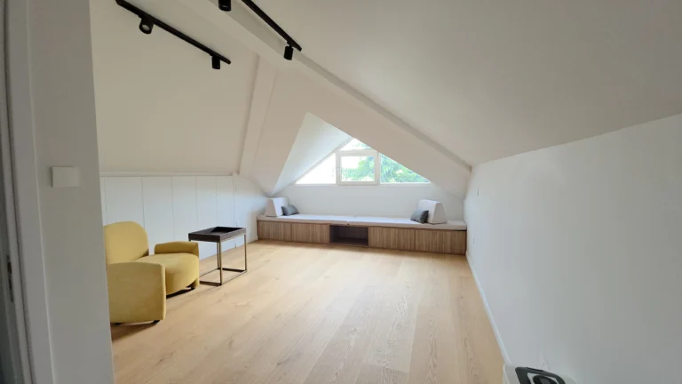 5 Bedroom House for Sale in Parekklisia, Limassol District