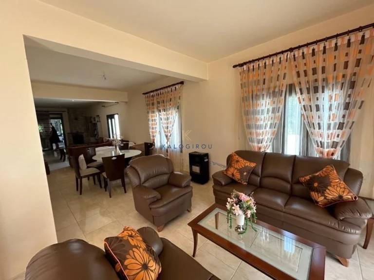 4 Bedroom House for Rent in Aradippou, Larnaca District