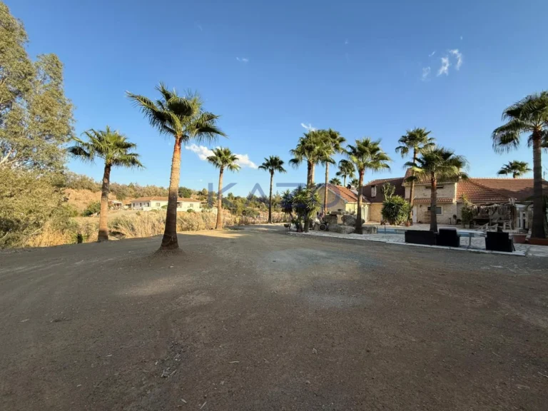 320m² House for Sale in Pyrgos Lemesou, Limassol District