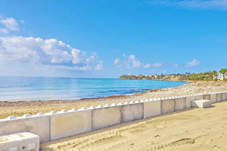 2 Bedroom Apartment for Sale in Kissonerga, Paphos District