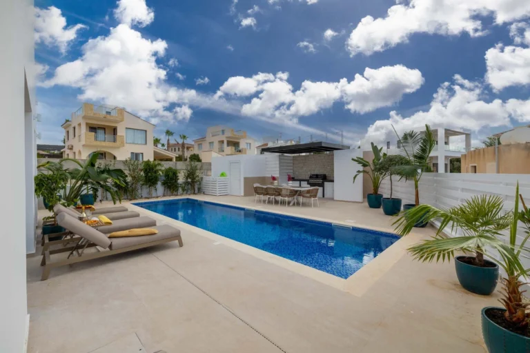 3 Bedroom House for Sale in Pegeia, Paphos District