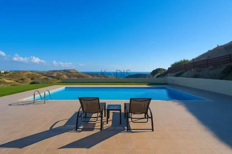 4 Bedroom House for Sale in Parekklisia, Limassol District