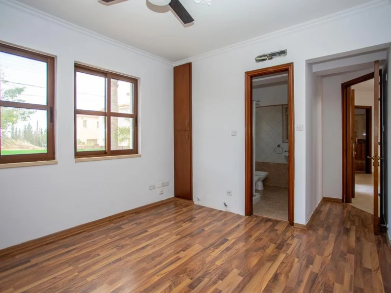4 Bedroom House for Sale in Ypsonas, Limassol District