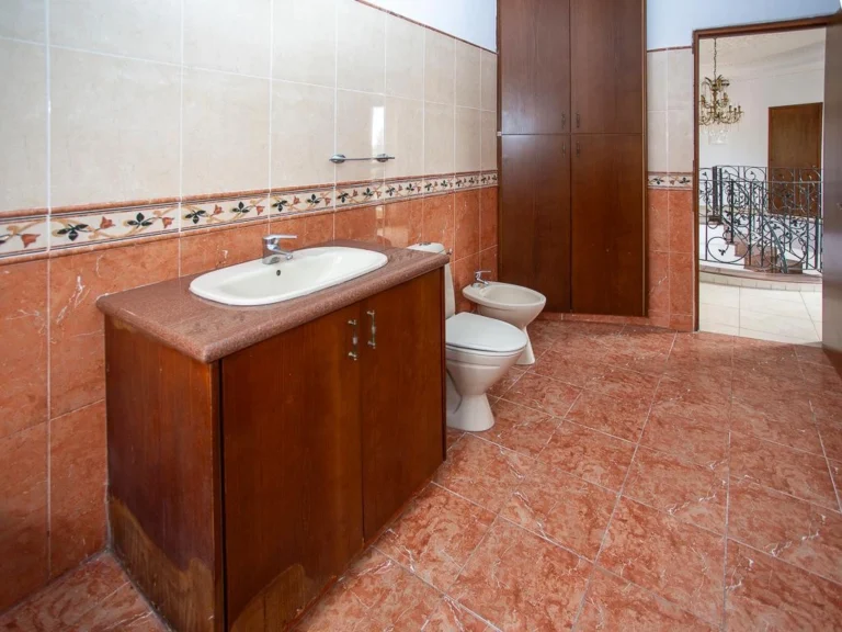 4 Bedroom House for Sale in Ypsonas, Limassol District