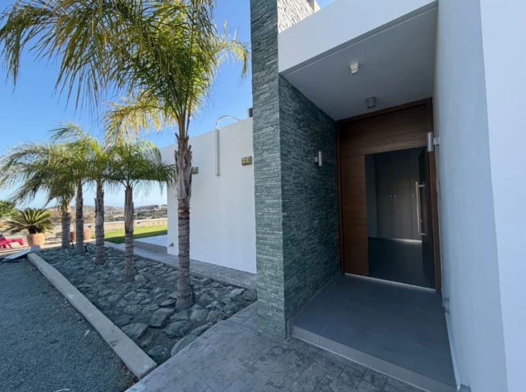 4 Bedroom House for Sale in Parekklisia, Limassol District