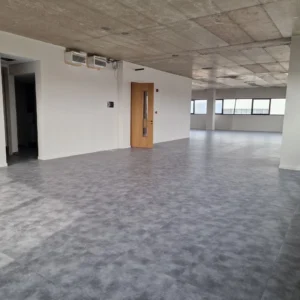 218m² Office for Rent