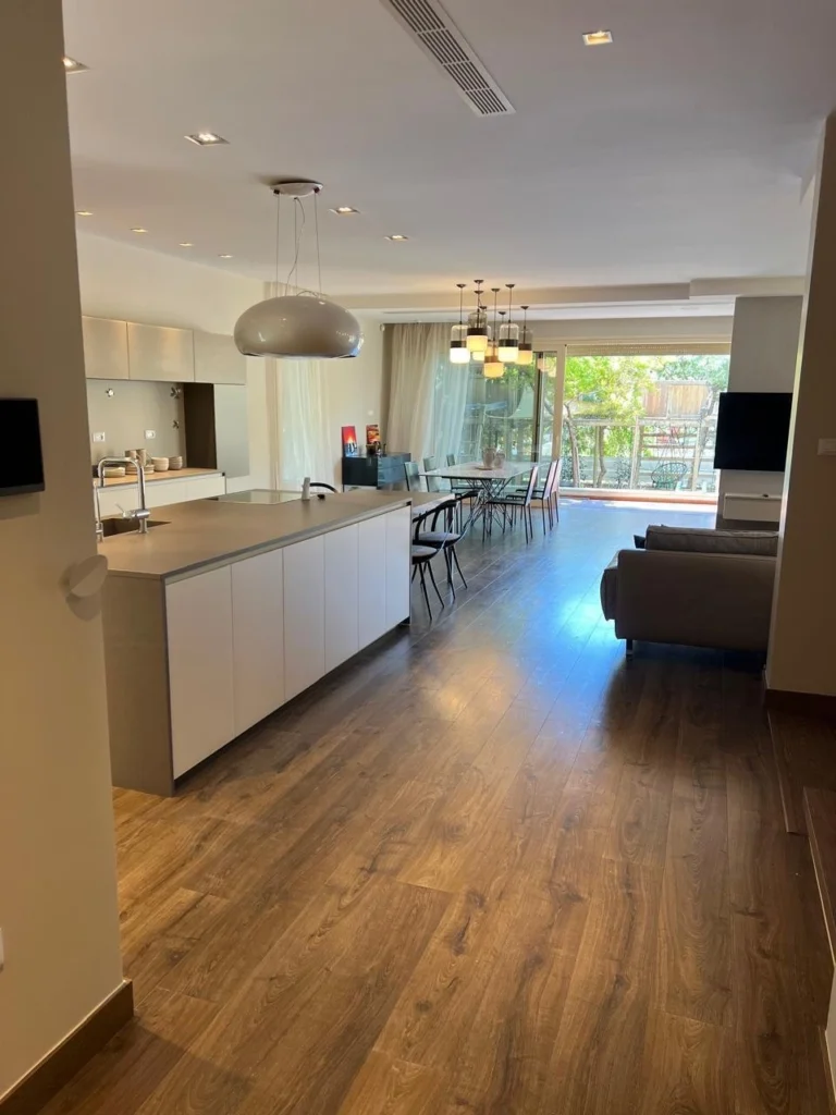 5 Bedroom House for Rent in Parekklisia Tourist Area, Limassol District