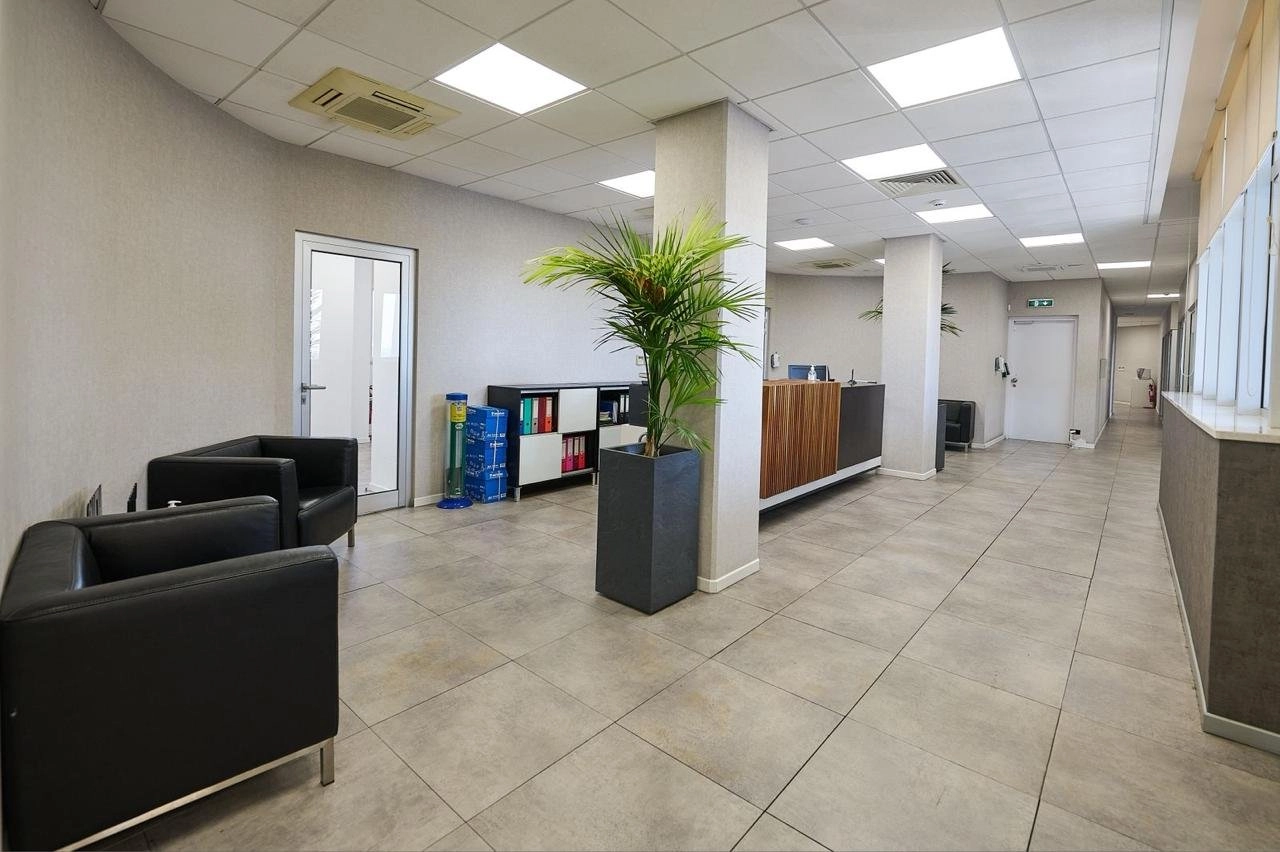 1006m² Office for Rent in Limassol – Kapsalos