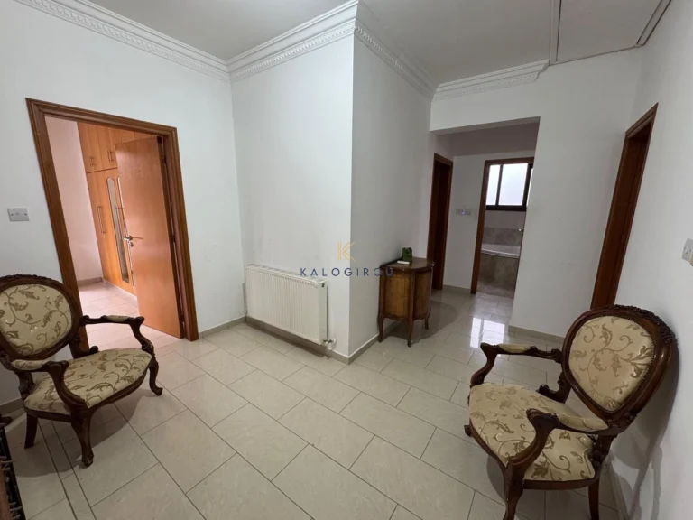 5 Bedroom House for Sale in Oroklini, Larnaca District