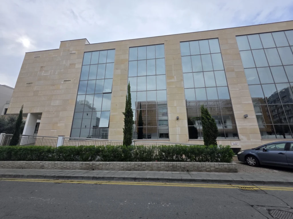 460m² Office for Rent