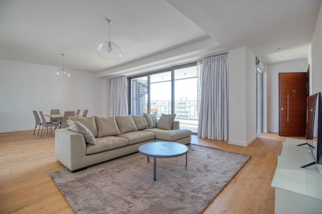 4 Bedroom Apartment for Rent in Potamos Germasogeias, Limassol District