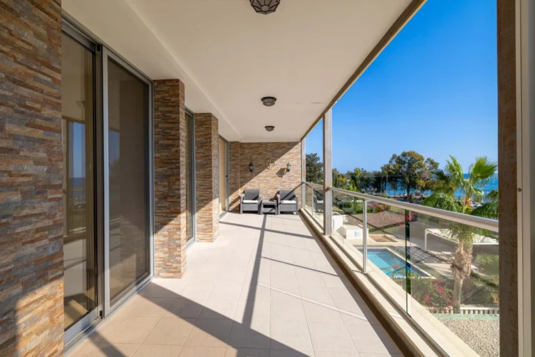 3 Bedroom Apartment for Sale in Agios Tychonas, Limassol District