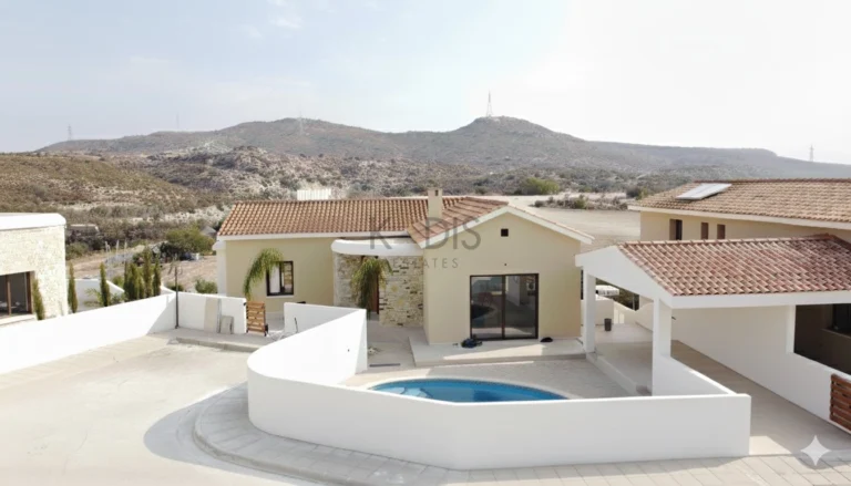 3 Bedroom House for Sale in Choirokoitia, Limassol District