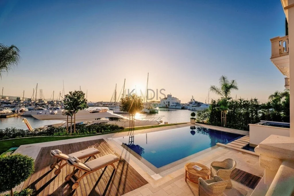 4 Bedroom House for Sale in Limassol – Marina