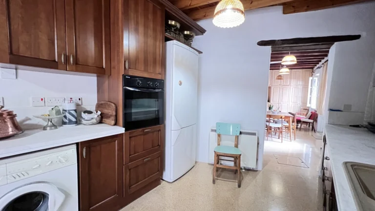 2 Bedroom House for Rent in Agios Mamas, Limassol District