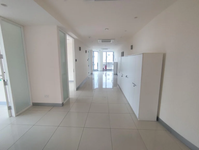 175m² Office for Rent in Limassol – Mesa Geitonia