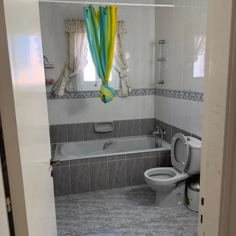 3 Bedroom Apartment for Rent in Geroskipou, Paphos District