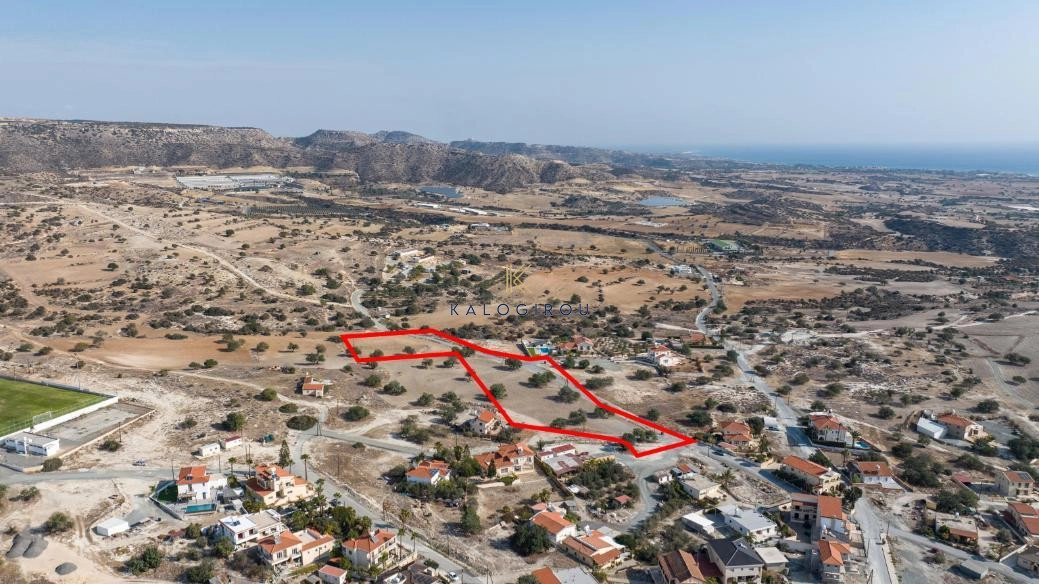 11,706m² Plot for Sale in Maroni, Larnaca District