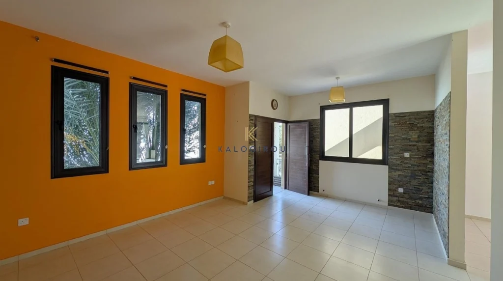 3 Bedroom House for Sale in Oroklini, Larnaca District