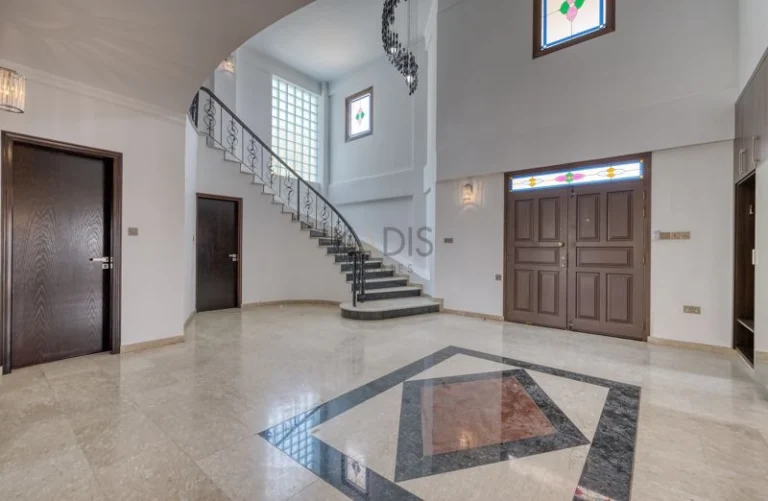 5 Bedroom House for Sale in Oroklini, Larnaca District