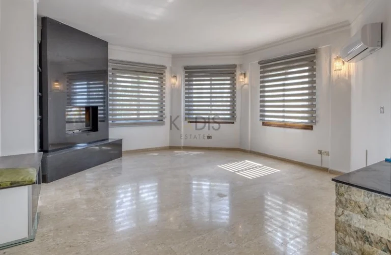 5 Bedroom House for Sale in Oroklini, Larnaca District