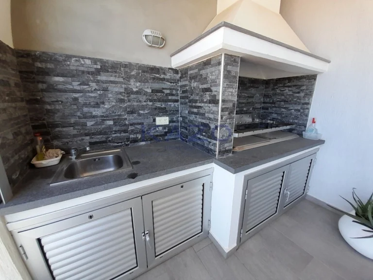 4 Bedroom Apartment for Sale in Limassol District