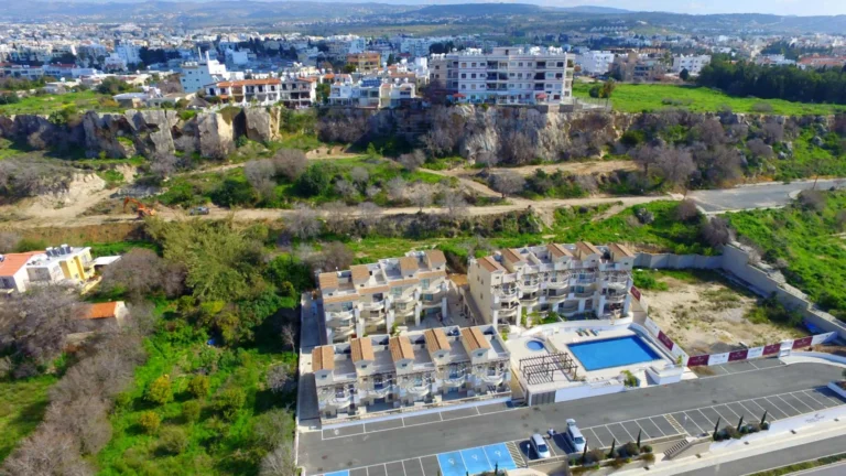 3 Bedroom Apartment for Sale in Paphos – Universal
