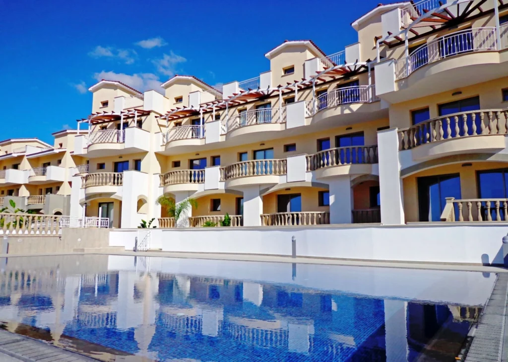 2 Bedroom Apartment for Sale in Paphos – Universal