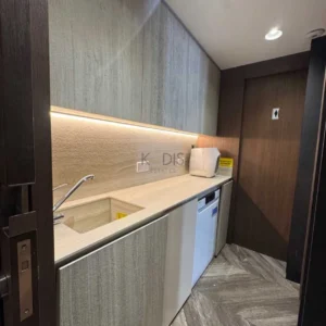 290m² Office for Rent in Limassol District