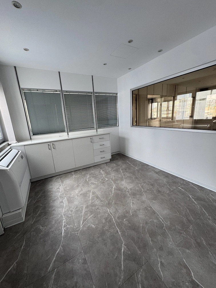 275m² Office for Rent in Limassol – Agia Zoni
