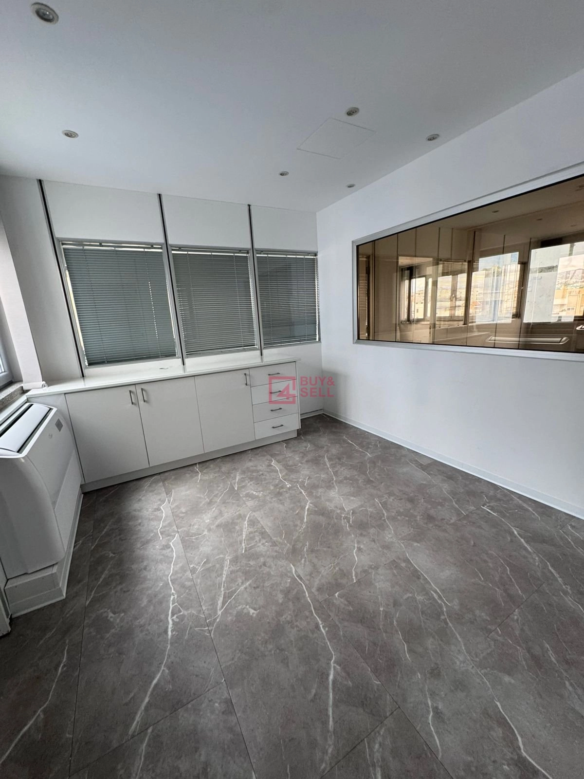 275m² Office for Rent in Limassol – Agia Zoni