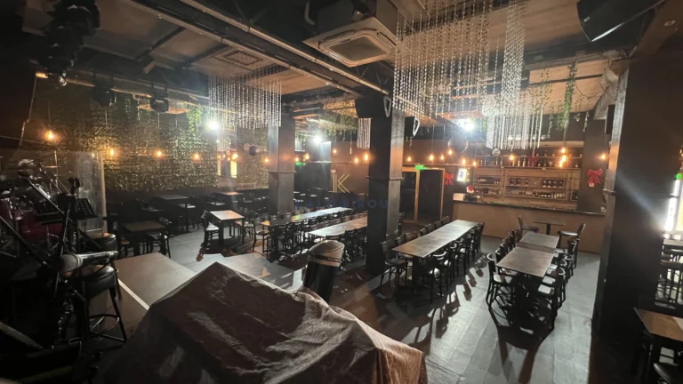 700m² Building for Sale in Larnaca District