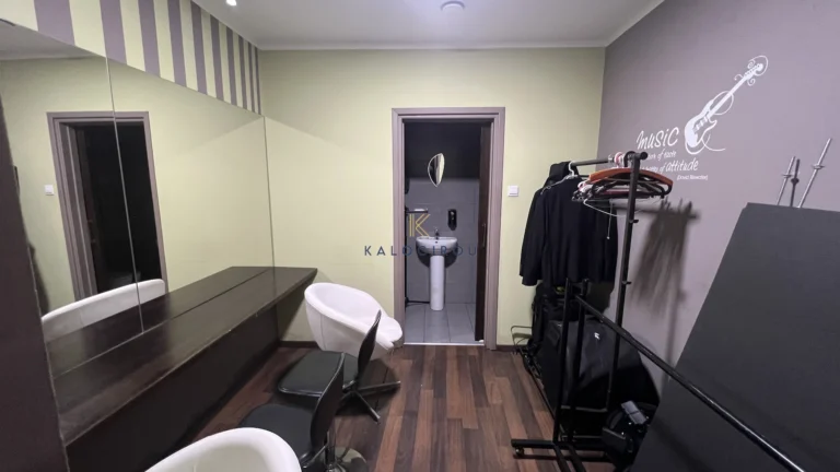 700m² Building for Sale in Larnaca District