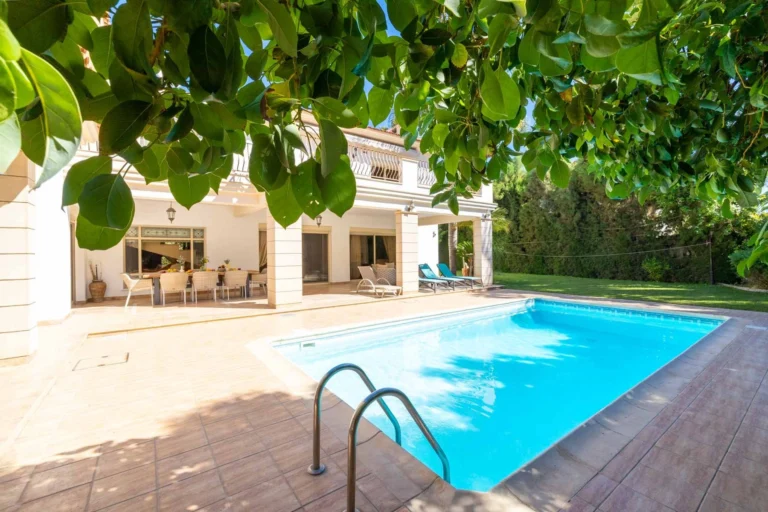 5 Bedroom House for Sale in Germasogeia, Limassol District