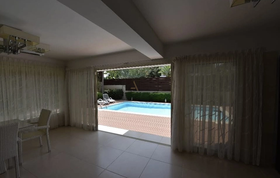 5 Bedroom House for Sale in Limassol District