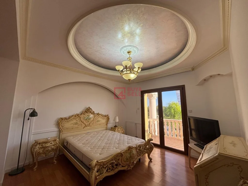 6+ Bedroom House for Rent in Agios Tychonas, Limassol District