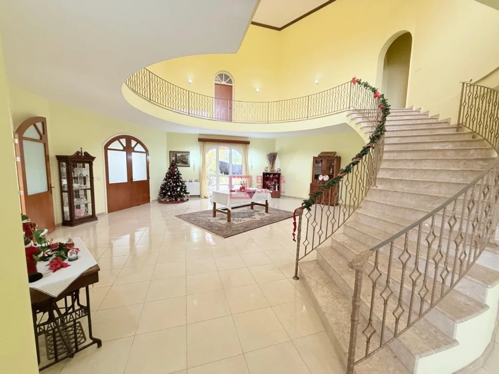 6+ Bedroom House for Sale in Asgata, Limassol District