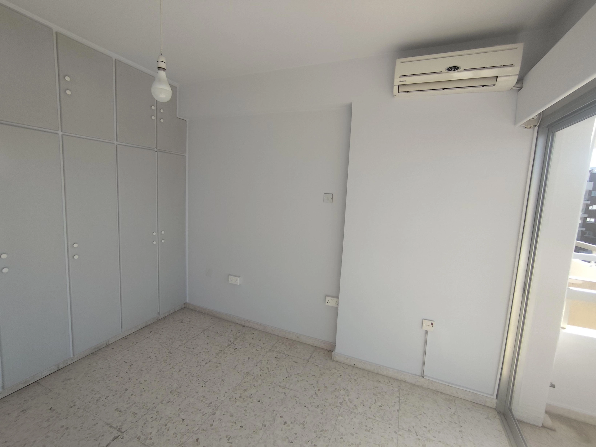 90m² Office for Rent in Limassol – Agia Zoni