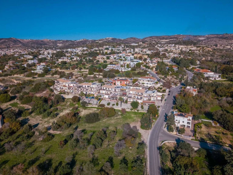 2 Bedroom Apartment for Sale in Mesa Chorio, Paphos District