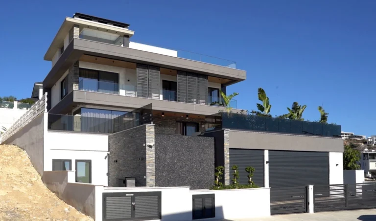 6+ Bedroom House for Sale in Limassol – Agios Athanasios