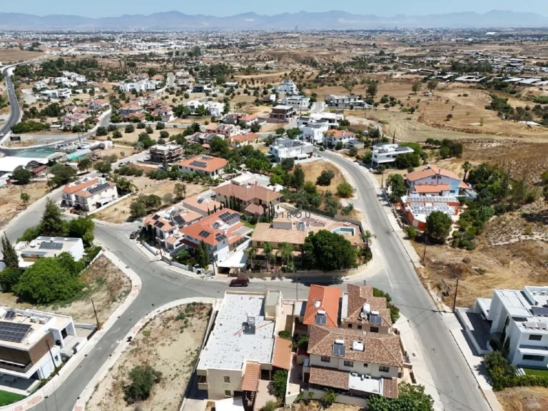 5 Bedroom House for Sale in Tseri, Nicosia District