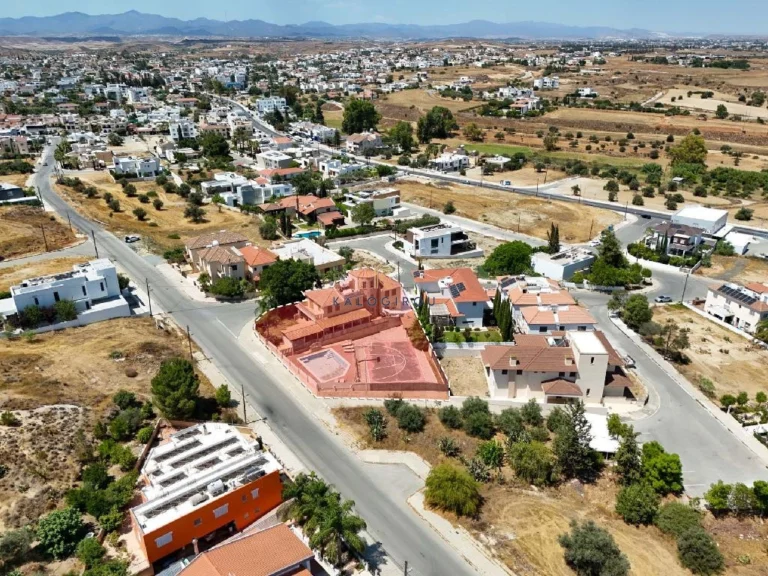 5 Bedroom House for Sale in Tseri, Nicosia District