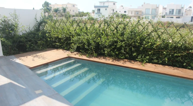 4 Bedroom House for Sale in Livadia Larnakas, Larnaca District