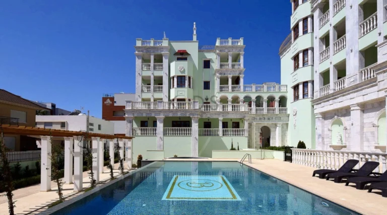 3 Bedroom Apartment for Rent in Potamos Germasogeias, Limassol District