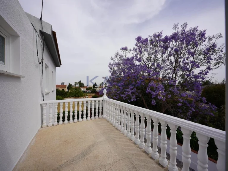 5 Bedroom House for Sale in Palaiometocho, Nicosia District