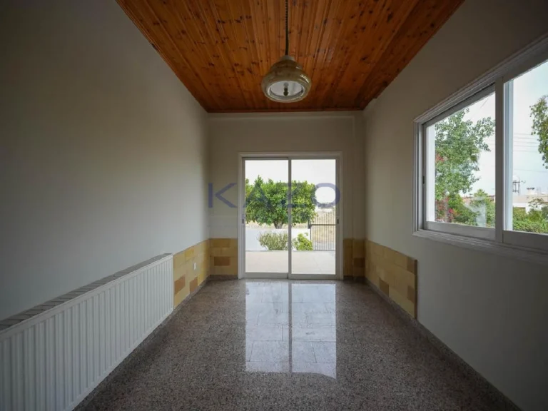 5 Bedroom House for Sale in Palaiometocho, Nicosia District
