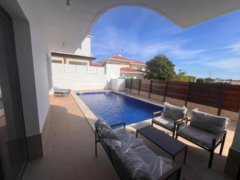 3 Bedroom House for Rent in Oroklini, Larnaca District